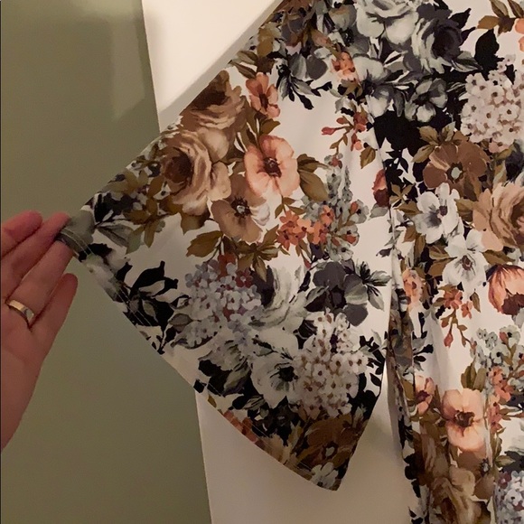 Top - Picture 4 of 5